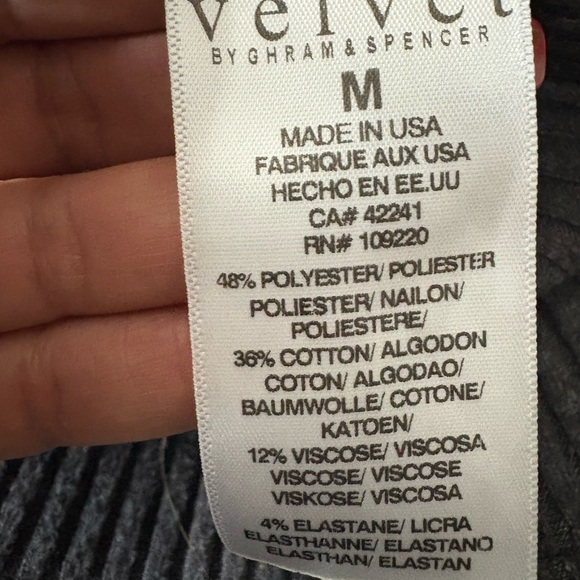 Velvet by Graham & Spencer Soft Gray Wide Leg Ribbed Knit Pants, Slash Pockets. - Picture 9 of 15